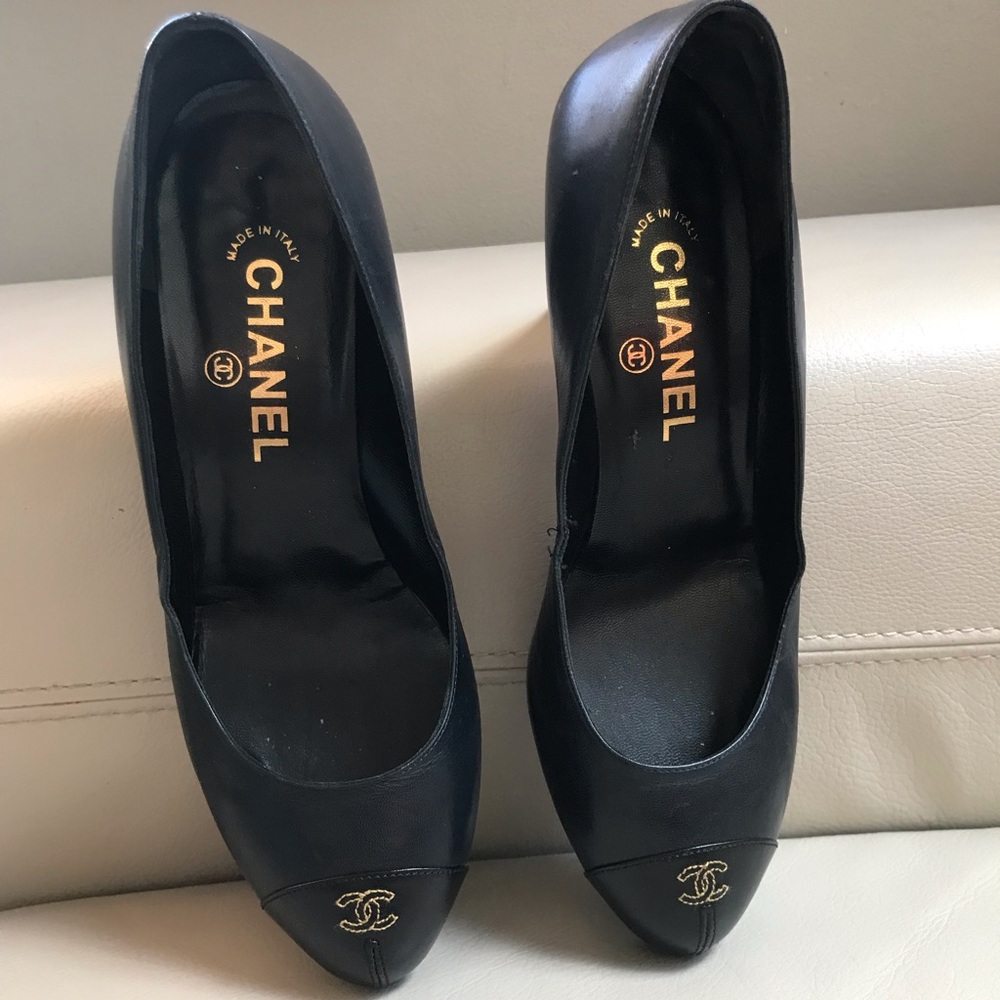 CHANEL DEEP BLUE PLATFORM HEELS